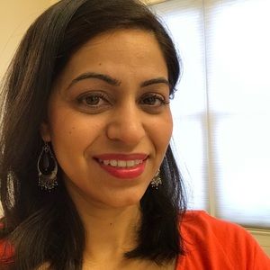 Meet your Posher, Lily